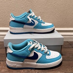 Nike Air Force 1 LV8 2 GS in White and Blue